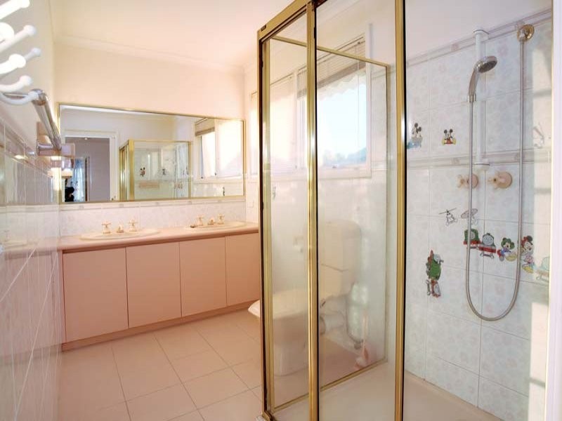 7 Jessica Close, Wantirna South VIC 3152