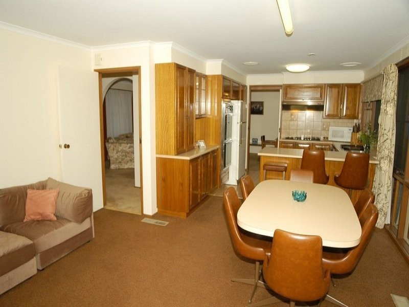 11 Coltain Street, Vermont South VIC 3133