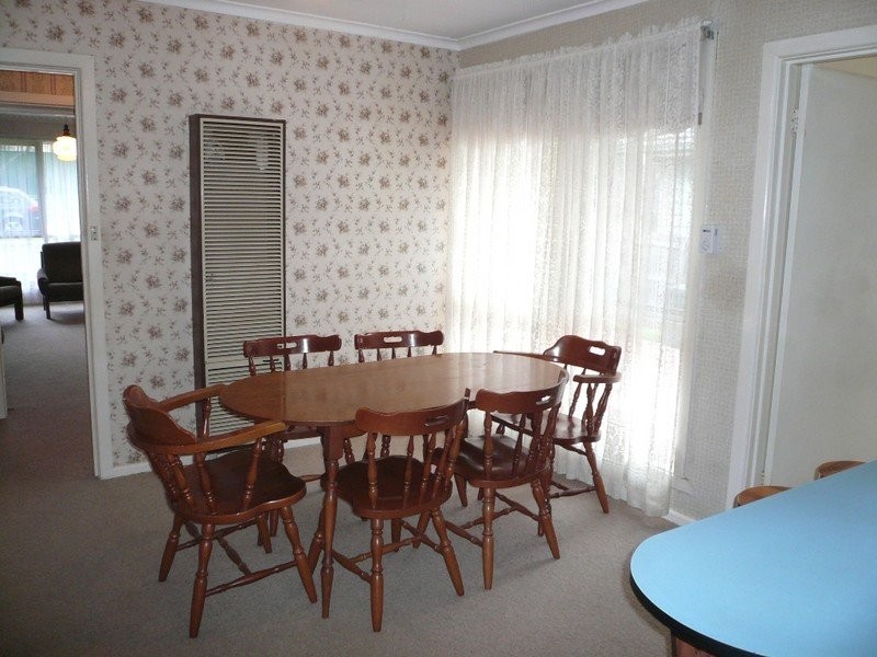 11 MIngeta Avenue, Blackburn South VIC 3130