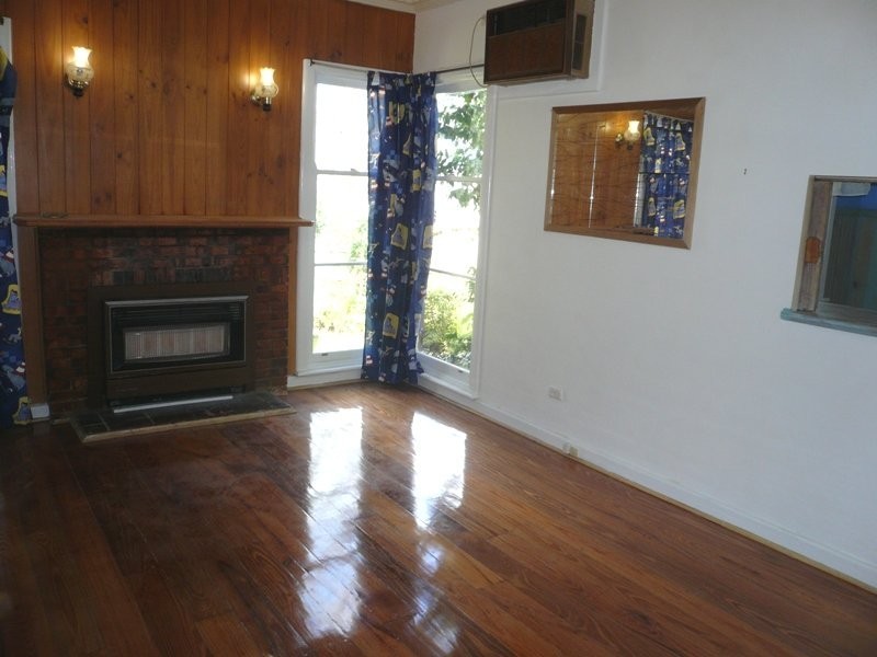 22 Glenice Avenue, Blackburn South VIC 3130