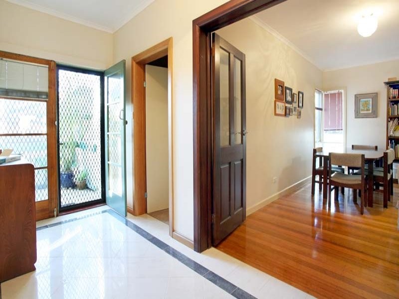 5 Dawe Road, Mitcham VIC 3132