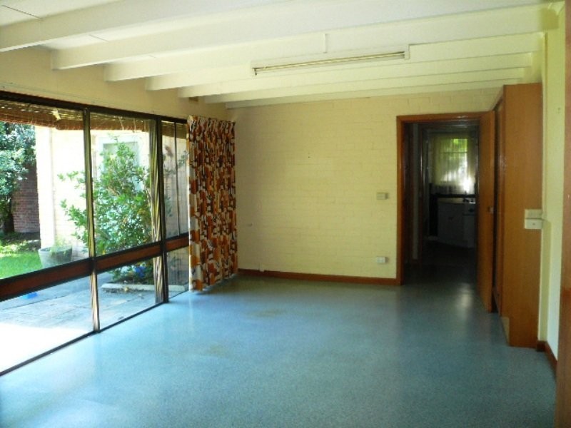 7 Elmhurst Road, Blackburn VIC 3130