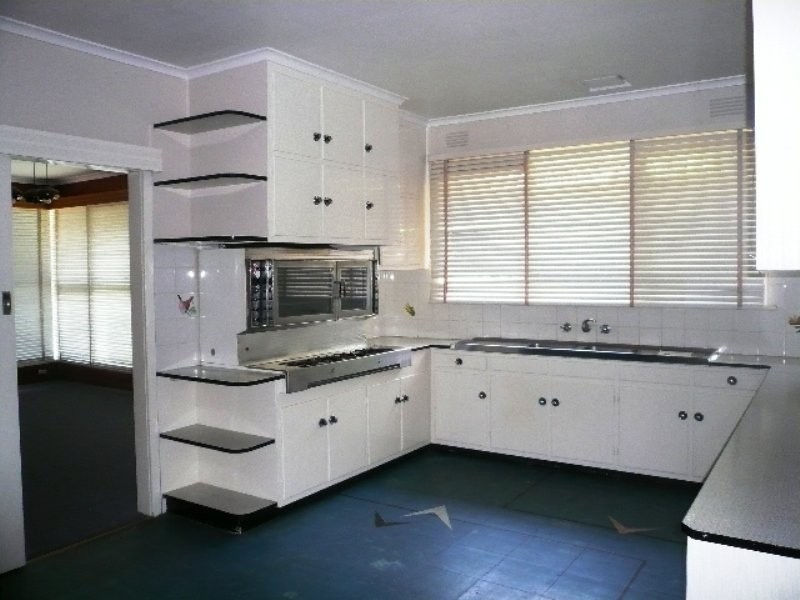 20 Queen Street, Blackburn VIC 3130