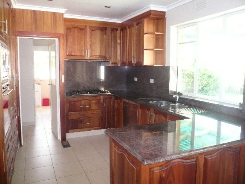 4 Troy Court, Forest Hill VIC 3131