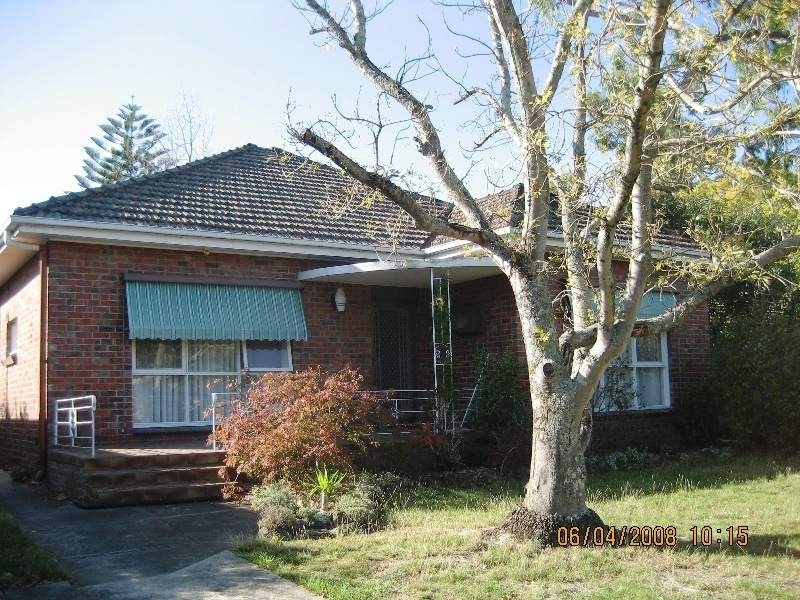 33 Main Street, Blackburn VIC 3130