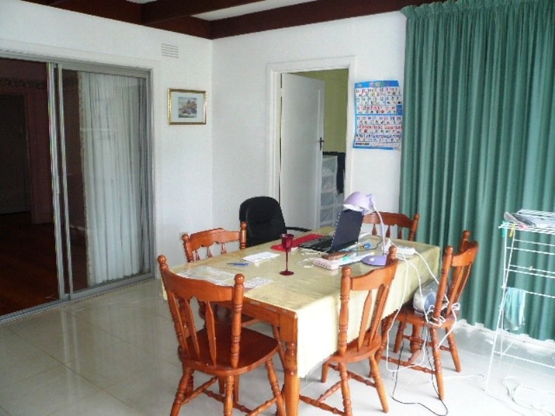 33 Main Street, Blackburn VIC 3130