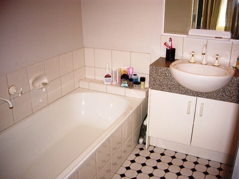 7 Sugarloaf Close, Burwood East VIC 3151