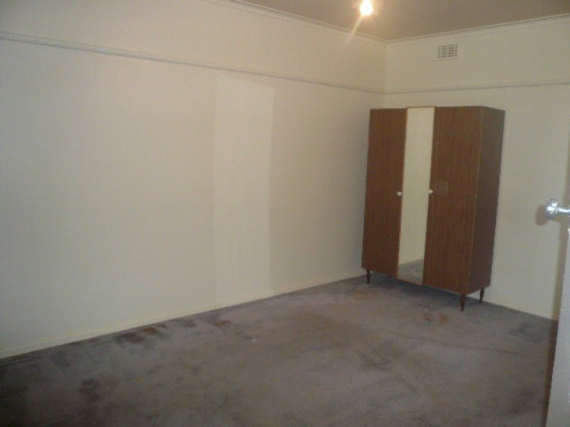 11 Hampshire Road, Forest Hill VIC 3131