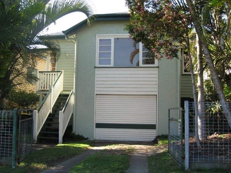 7 Glenfern Avenue, Kedron QLD 4031