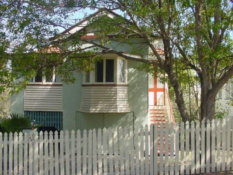 44 Harris St, Windsor QLD 4030
