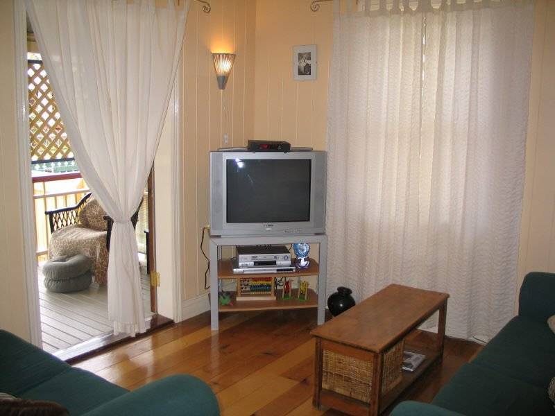 52 Grove Street, Albion QLD 4010