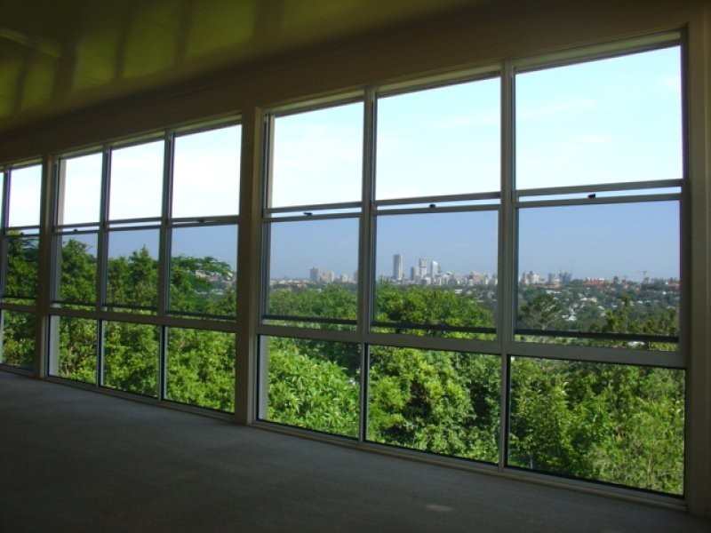 4 Hendon Street, Newmarket QLD 4051