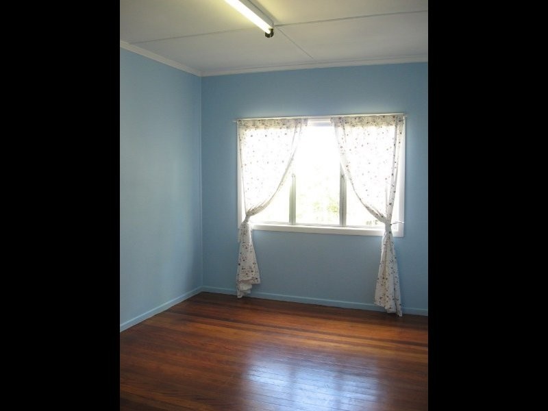 14 Mumbil Street, Stafford Heights QLD 4053