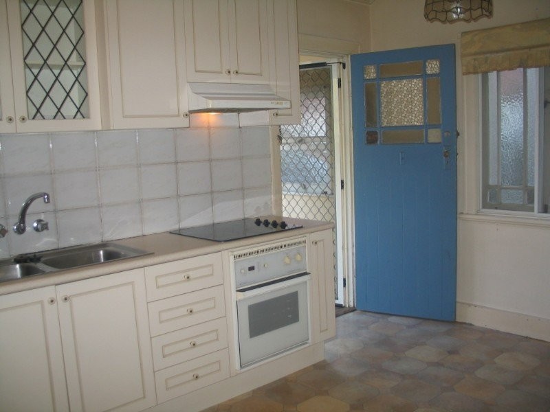 13 Norman Street, Wooloowin QLD 4030