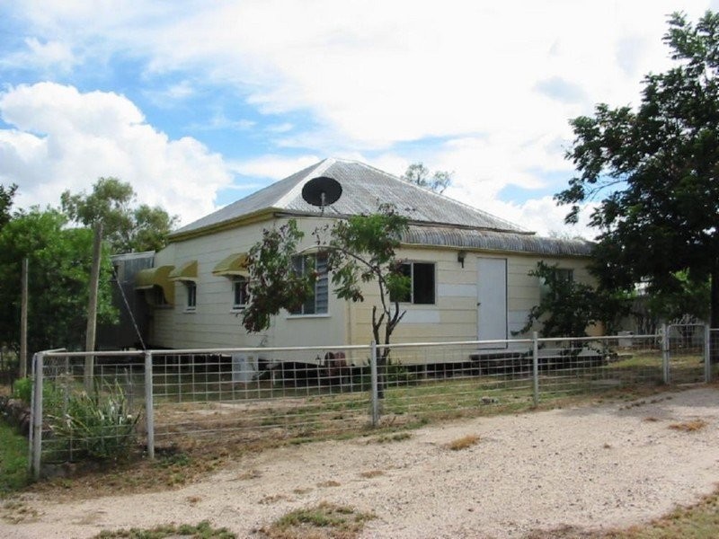 15 Hardwicke, Hughenden QLD 4821