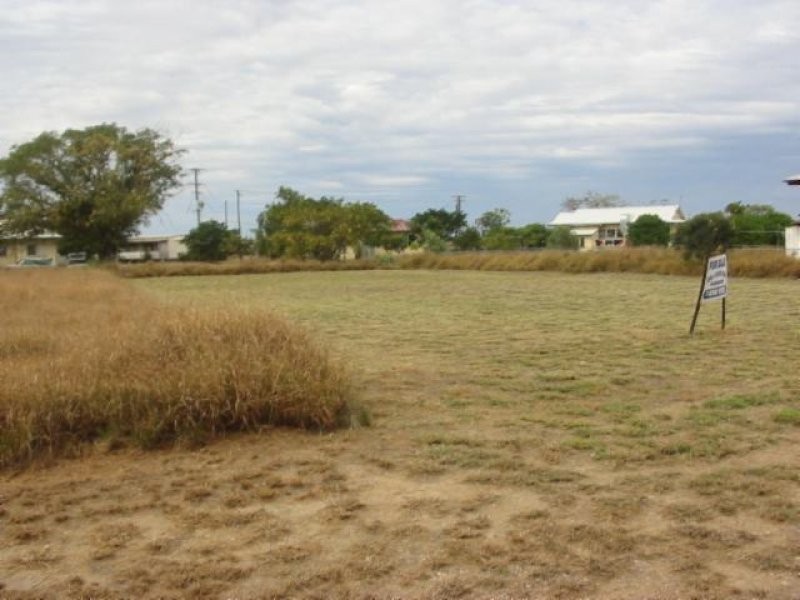 40 Beaconsfield, Hughenden QLD 4821
