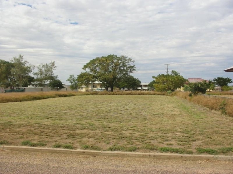 40 Beaconsfield, Hughenden QLD 4821
