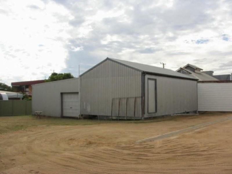 26 Brodie, Hughenden QLD 4821