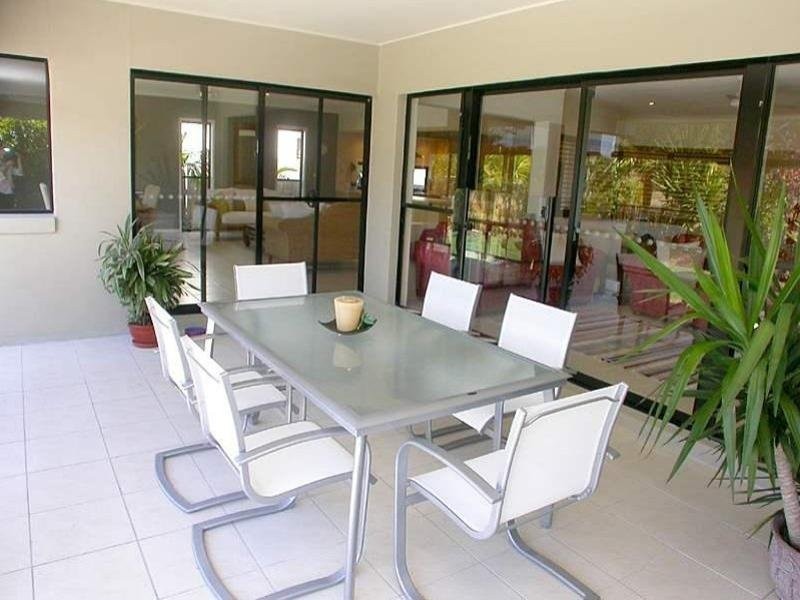 34 Baker Finch Place, Twin Waters QLD 4564