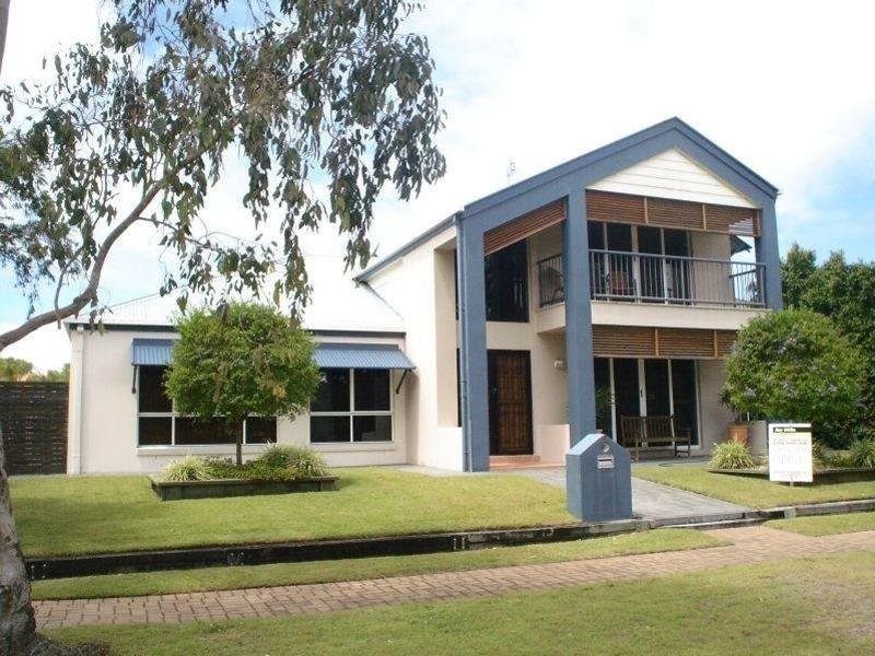 9 Twin Waters Drive, Twin Waters QLD 4564