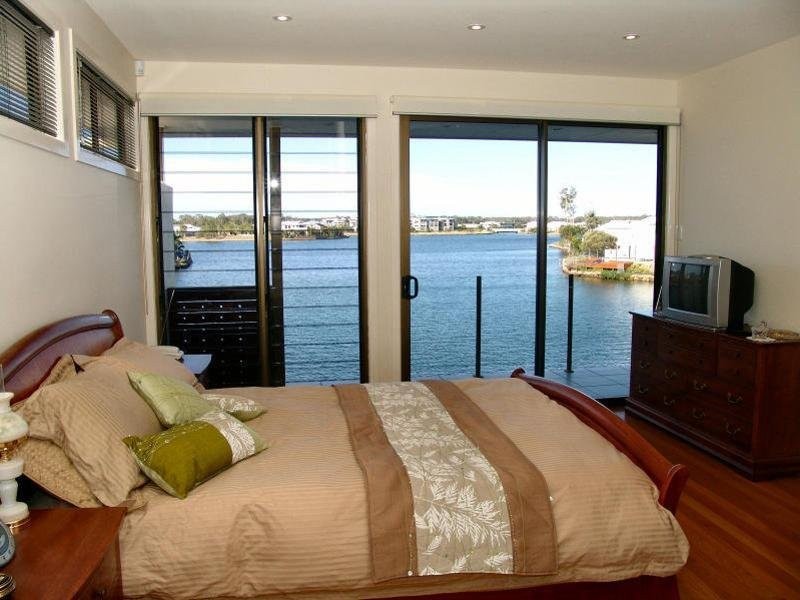 12 Staysail Place, Twin Waters QLD 4564