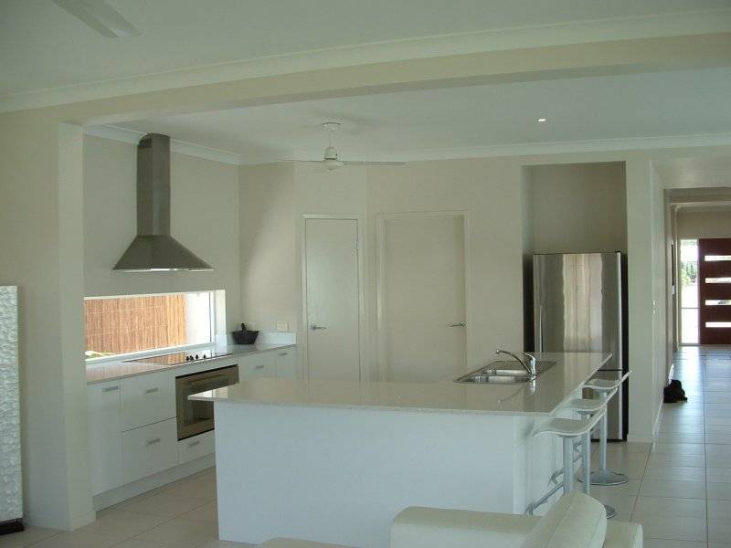 8 Seahorse Drive, Twin Waters QLD 4564