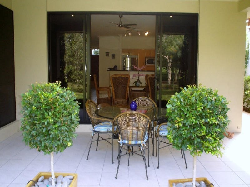 4 Pampling Place, Twin Waters QLD 4564
