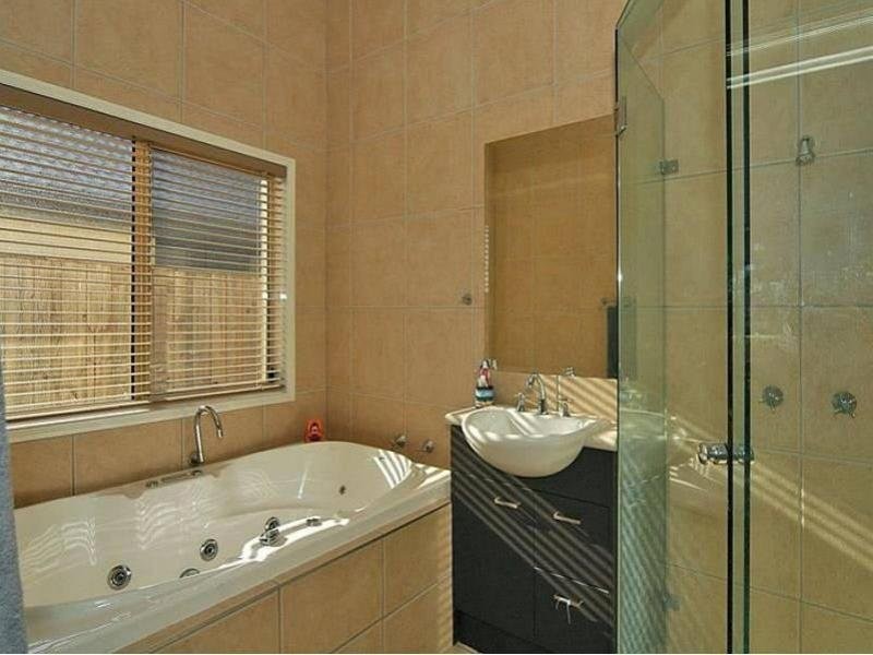 18 Ironhurst Place, Peregian Springs QLD 4573