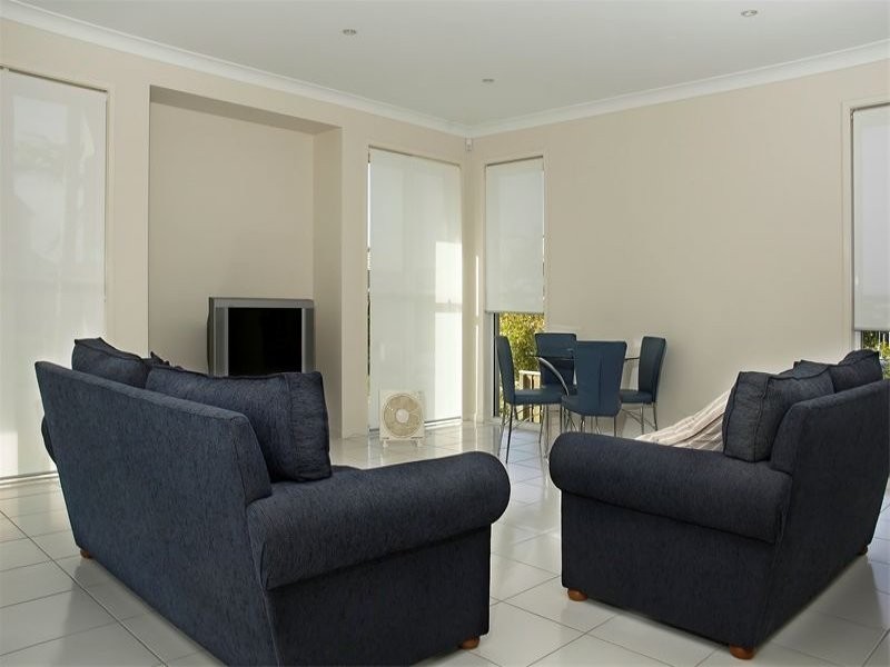 8 Medinah Place, Peregian Springs QLD 4573