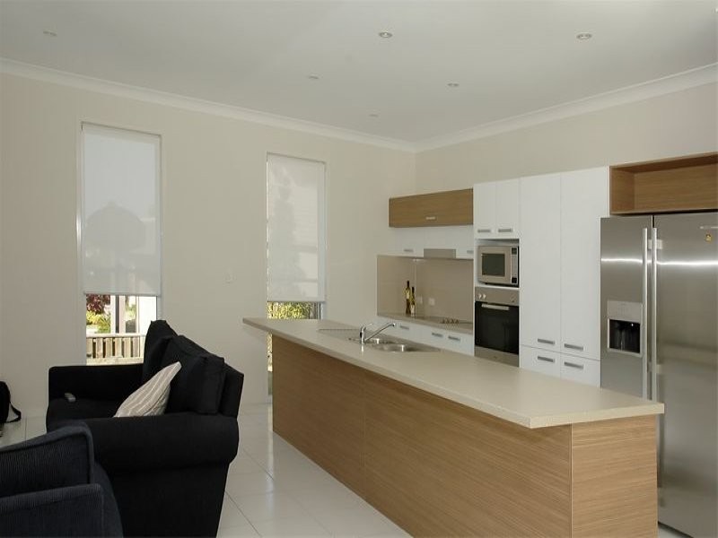 8 Medinah Place, Peregian Springs QLD 4573