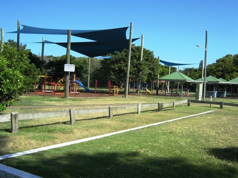 28 Lows Drive, Pacific Paradise QLD 4564