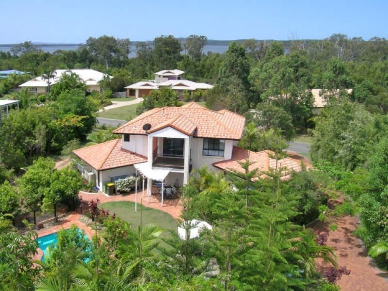 35 Lakeside Drive, Weyba Downs QLD 4562