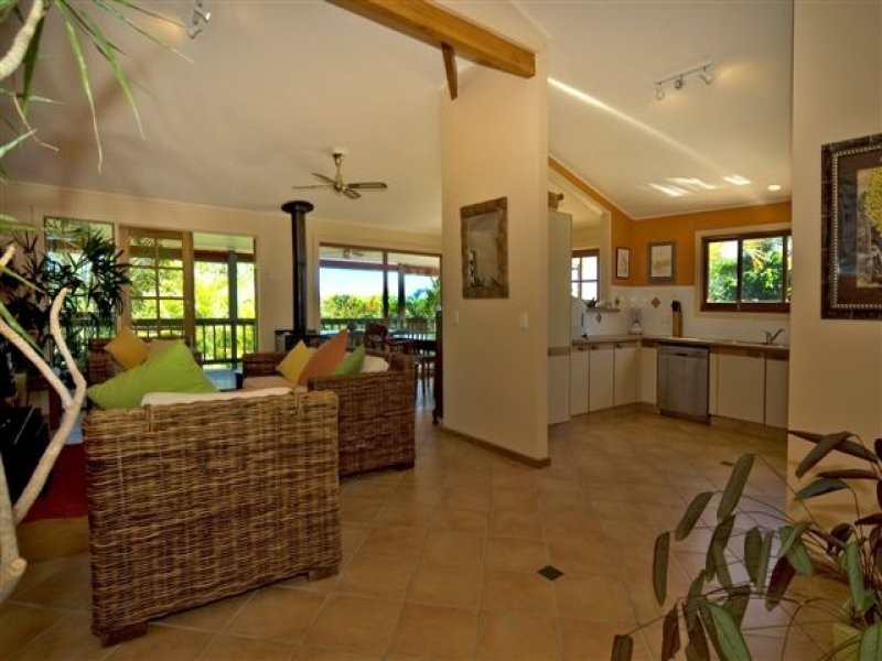 6 Kara Court, Yaroomba QLD 4573