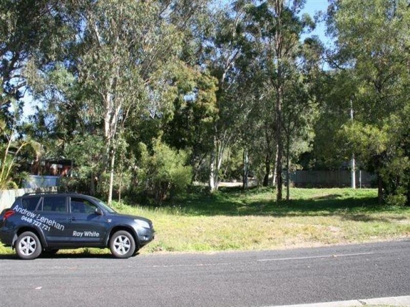 1 Tanah Street West, Mount Coolum QLD 4573