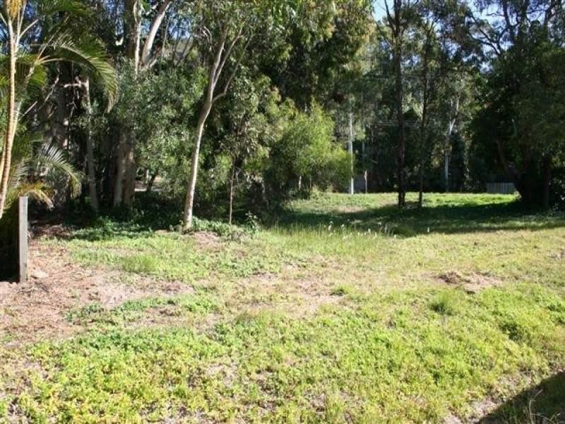 1 Tanah Street West, Mount Coolum QLD 4573