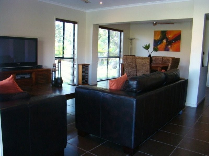 3 Thomson Place, Peregian Springs QLD 4573