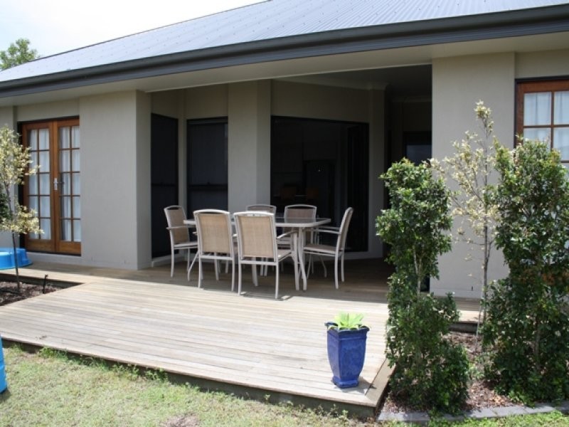 115 The Avenue, Peregian Springs QLD 4573