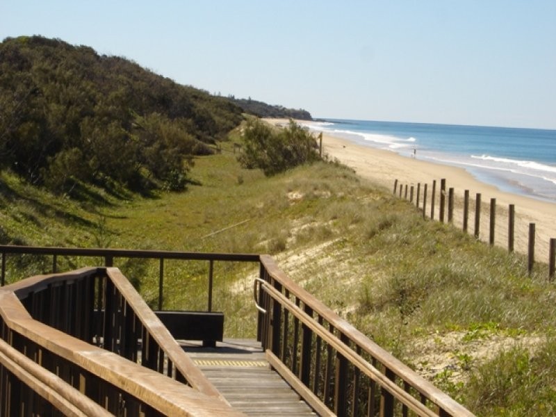 5 Beach Haven Place, Mount Coolum QLD 4573