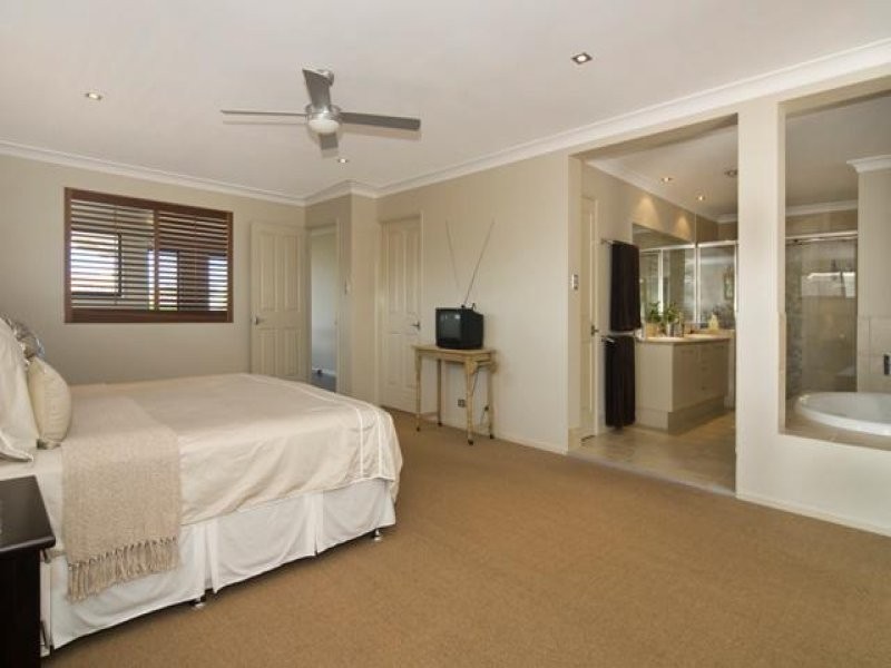 30 Greenside Court, Peregian Springs QLD 4573