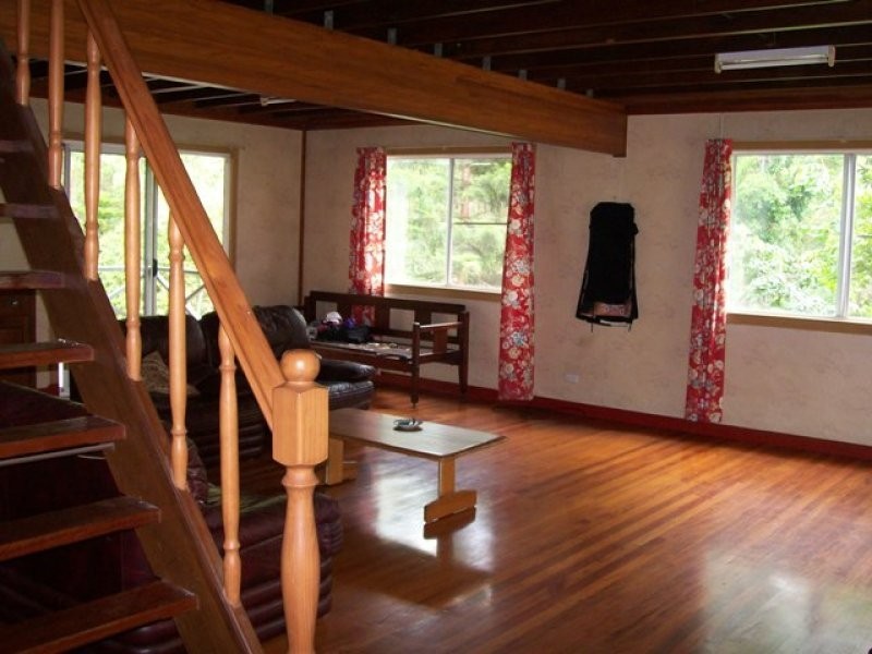 182 Hidden Valley Rd, North Arm QLD 4561