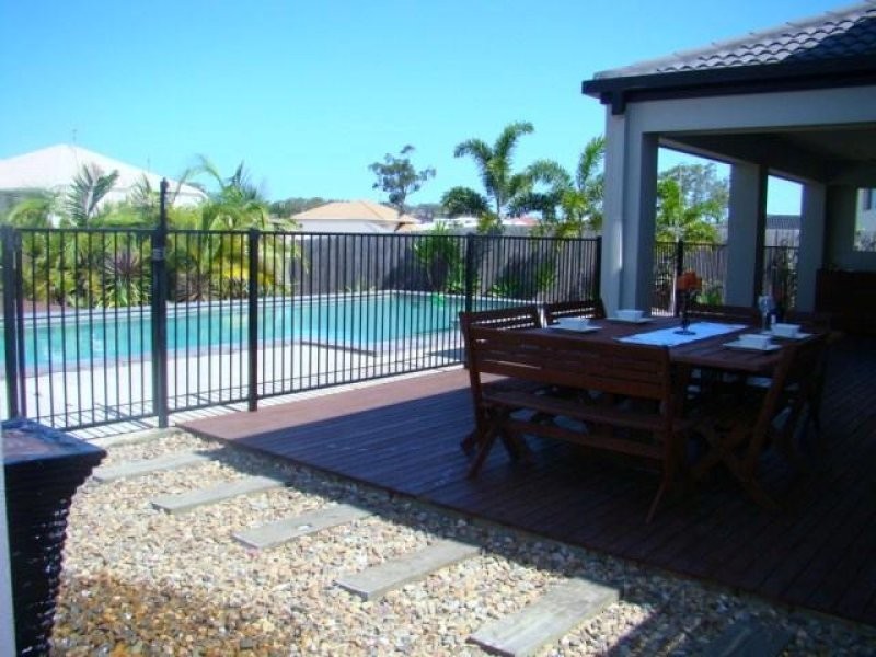 3 Thomson Place, Peregian Springs QLD 4573