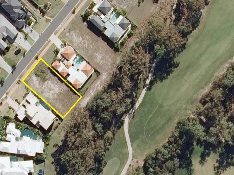 77 The Avenue, Peregian Springs QLD 4573