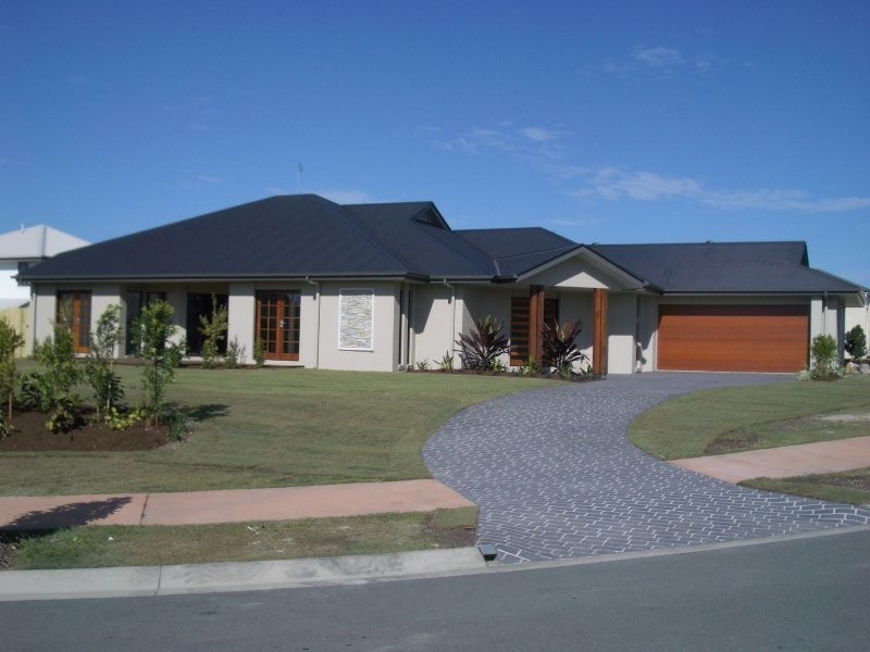 115 The Avenue, Peregian Springs QLD 4573