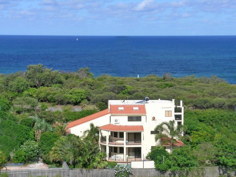 52 Driftwood Drive, Castaways Beach QLD 4567