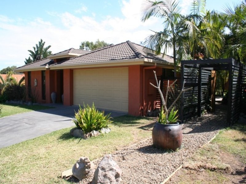 48 Avalon Street, Coolum Beach QLD 4573