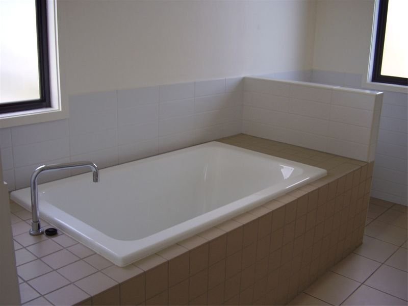 28 Boardrider Crescent, Mount Coolum QLD 4573