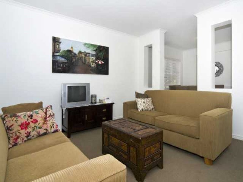 24 Tolkien Place, Coolum Beach QLD 4573