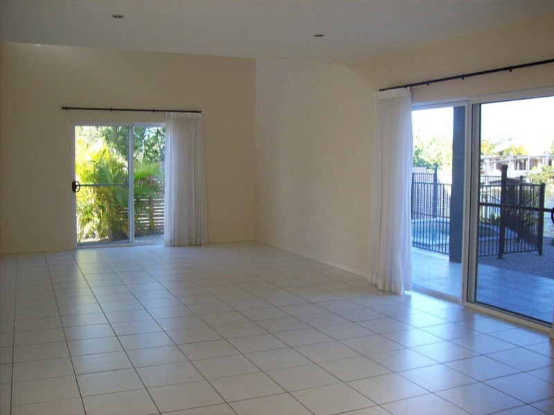10 Tea Tree Place, Twin Waters QLD 4564