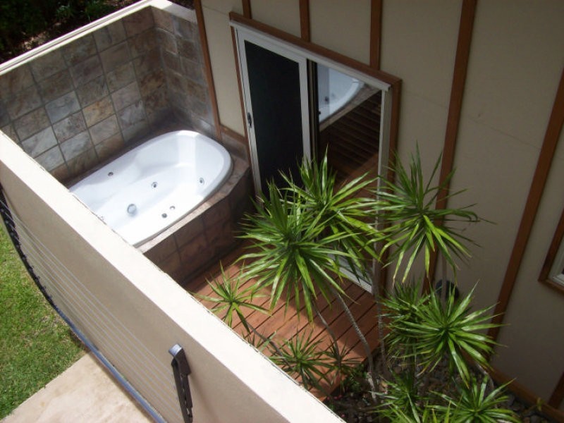 3b North Beach Place, Mudjimba QLD 4564