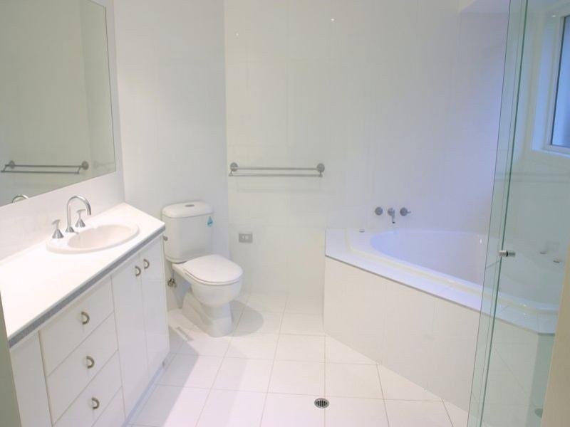 2 Jessica Boulevard, Minyama QLD 4575